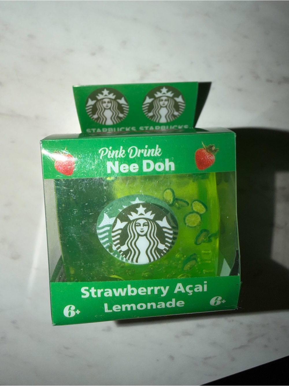 Starbucks Strawberry Açai Lemonade cube